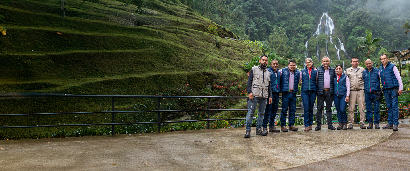 Trabaja con nosotros